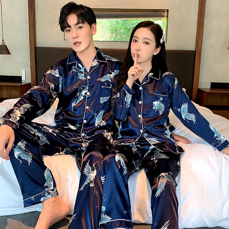 Par menn og kvinner sateng pyjamas sett 2 stk topp og bukse hund valp tegneserie silke glatt vår femme nattøy natttøy pjs: For kvinner / Xl