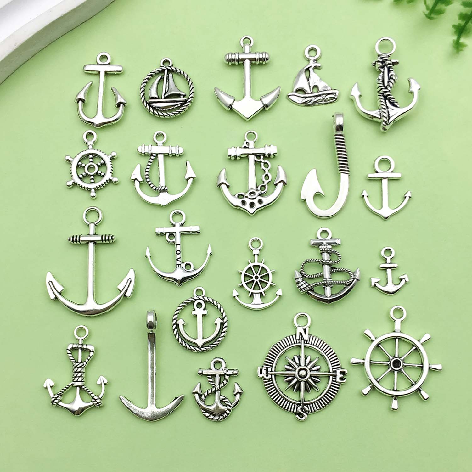 20 piezas colgantes de aleación de Metal con de ancla de barco Vintage plateado antiguo para pulsera DIY, collar, accesorios para hacer joyas: Marrón