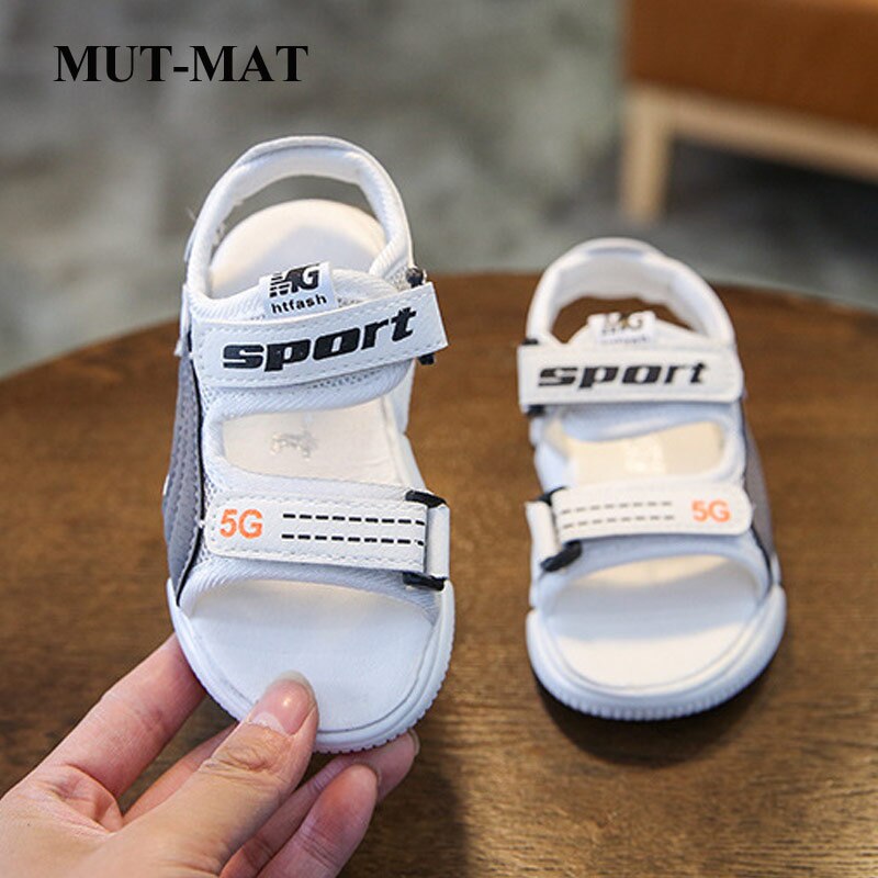 Børnesko sommer børne & #39 ;s blinkende sandaler drenge& #39 ;s og piger blød bund strandsko baby glød børn & #39 ;s sandaler