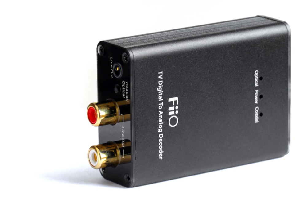 FiiO Refurbished D07S (us adapter), multi-channel TV Digitale naar Analoge Converter D07S