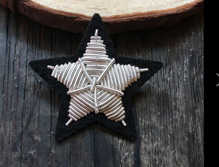 Moln cykel siden broderad patch brosch india sidentråd handgjord broderad badge tyg patch kläder gör-det-själv-dekoration: Stjärna