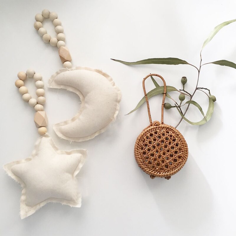 Lovely Wooden Beads Cotton Star Moon Heart Shaped Wall Decoration Ornaments for Kids Baby Bedroom Home Nursery Decor