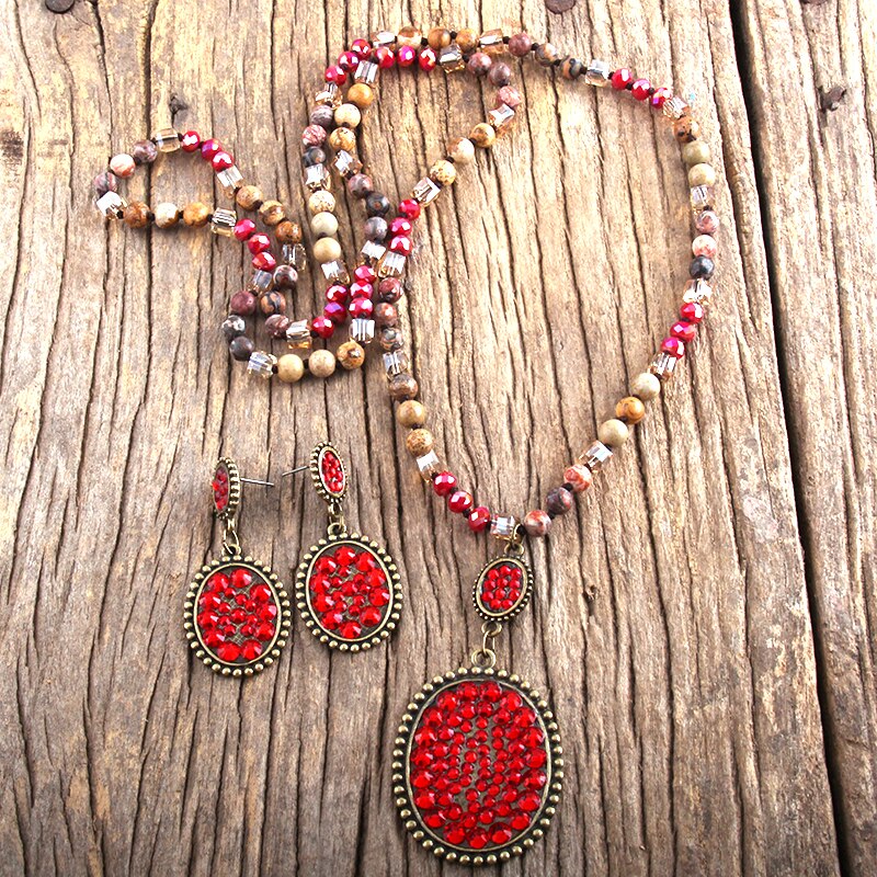 RH Boho Schmuck Set Semi Kostbare Stein & Glas Verknotet Pflastern Kristall Anhänger Halskette Ohrring Set Frauen: red
