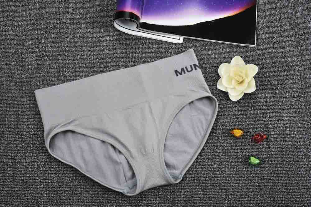 Lomonling Thong Panties Panties Women 5 Colors Japan Munafie Memory Fiber Abdomen Hip Sculpture In The Waist Triangle Underwear: Gray