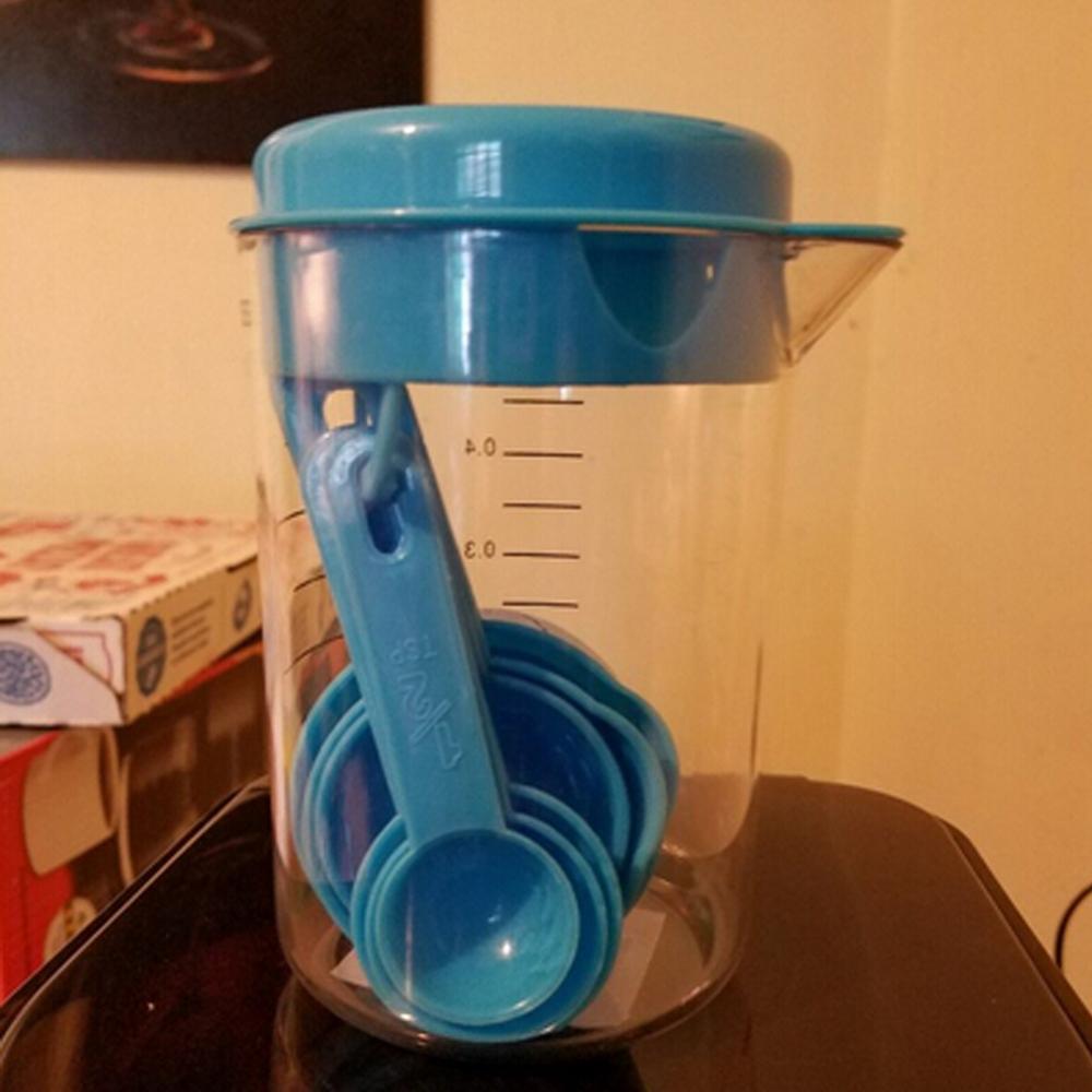 Measuring Cup Container with Spout and Stackable Spoons Set, 7pcs Plastic Utensils Set for Baking and Cooking
