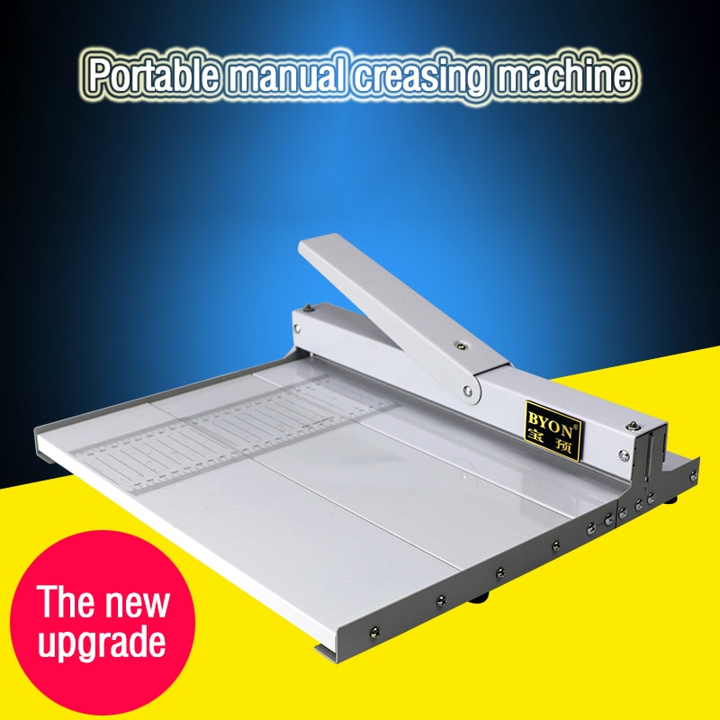 Manual labor-saving and portable type creasing machine