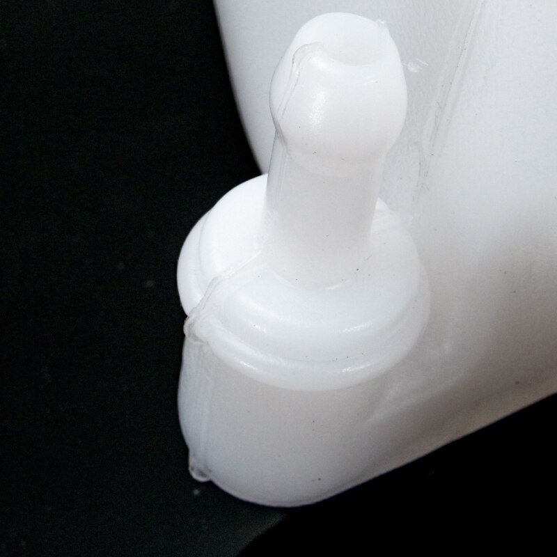 Auto Koelvloeistof Expansie Water Tank Met Cap Voor Nissan Micra K11 Uitbreiding Water Fles Cap 1992-2002 21710-43B01