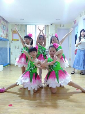 children's jasmine flowers dance costumes Lotu... – Vicedeal