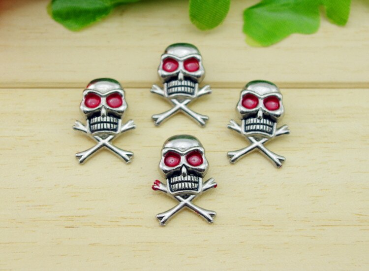 10 pcs 15*25mm horrible skull strike op klinknagels met cap metalen kledingstuk spikes en studs punk rock antieke patch DIY lederen ambachten: silver red eyes