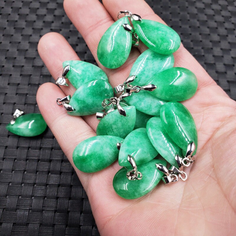 Chinois vert JadeWater goutte pendentif perles breloque collier bijoux accessoires de sculpté à la main hommes chanceux amulette