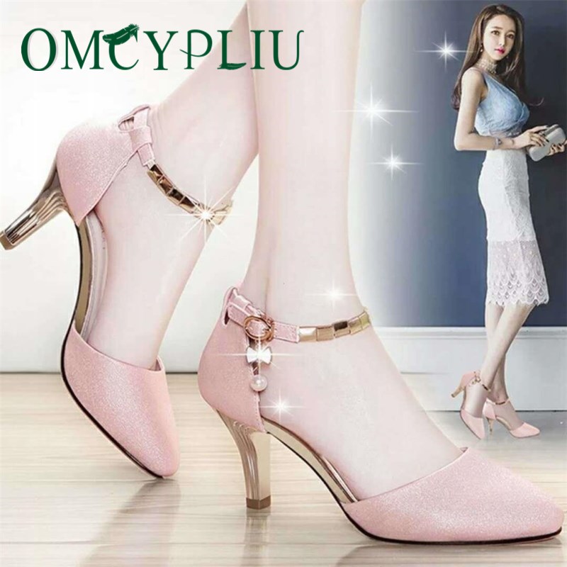 Sandaler kvinne sommer kvinner sko ankelstropp rosa plus size høye hæler dame spisse sexy sko sandalias mujer