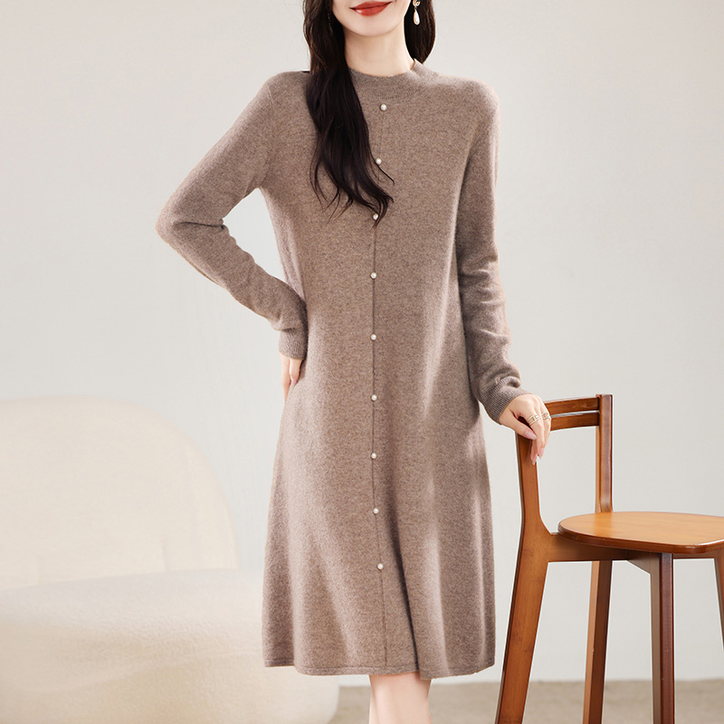 Herbst und Winter Damen kleid 100% Merinowolle Rundhals ausschnitt Langrock Perlen knopf Strick zur Seite fahren Kleid Damen kleid
