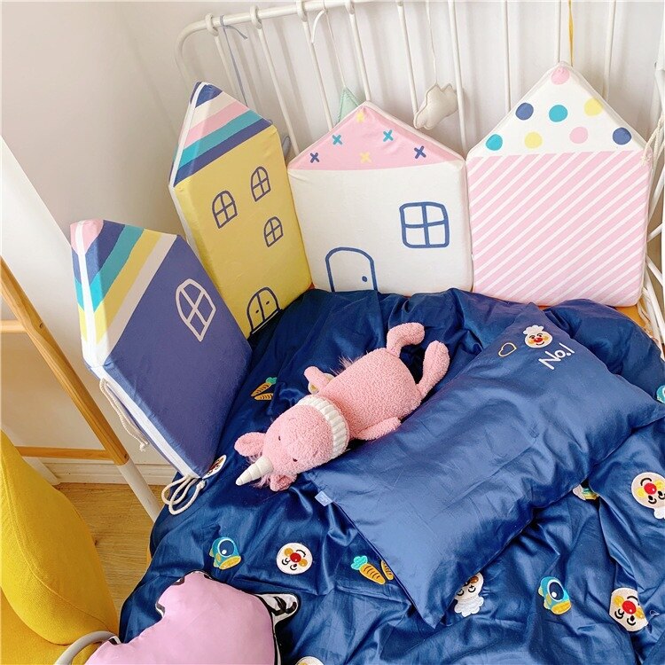 Ins Nordic Eenvoudige Kleine Huis Nachtkastje Buitenlandse Handel Kinderkamer Decoratie Anti Collision Bed Muur 3 Groepen 4 Sets