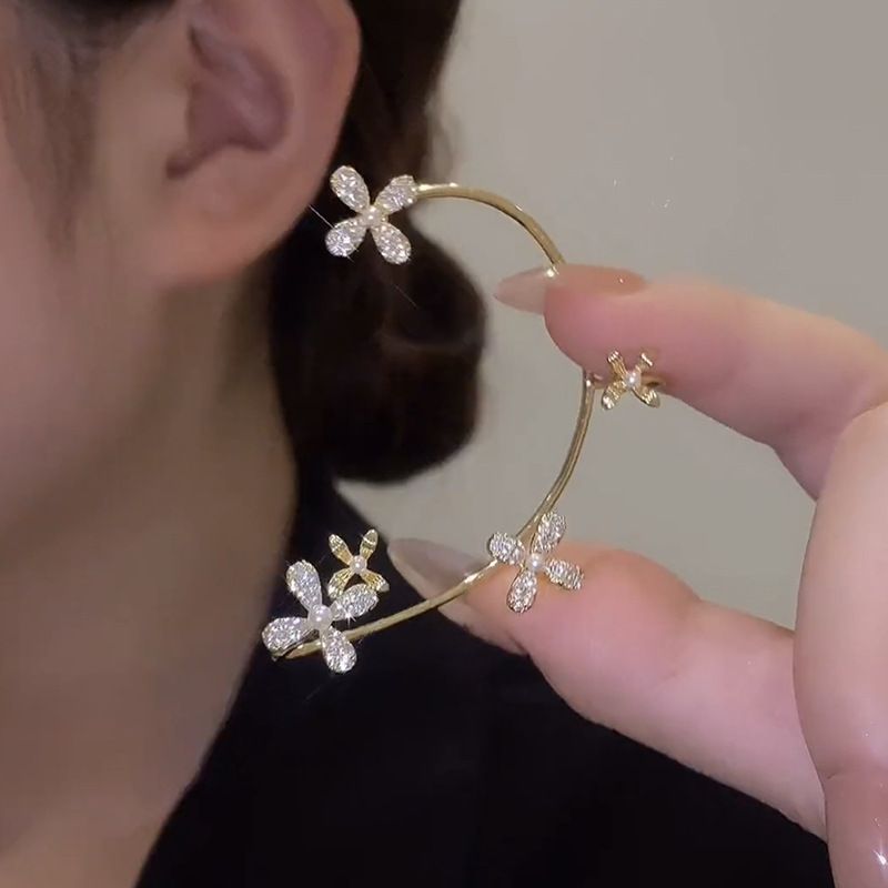 ZDMXJL Süße Inlay Zirkon Perle Blume Ohr Knochen Clip frauen Ohrringe Ohr Manschette für Dame Schmuck Keine durchbohren Ohr Clip