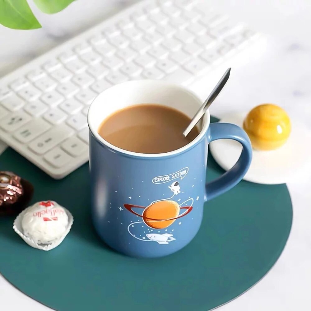 Kids Universe Coffee Mugs 3D Planets Cups With Lid Ceramic Milk Oat Drinks Breakfast Pot Funny 450ml