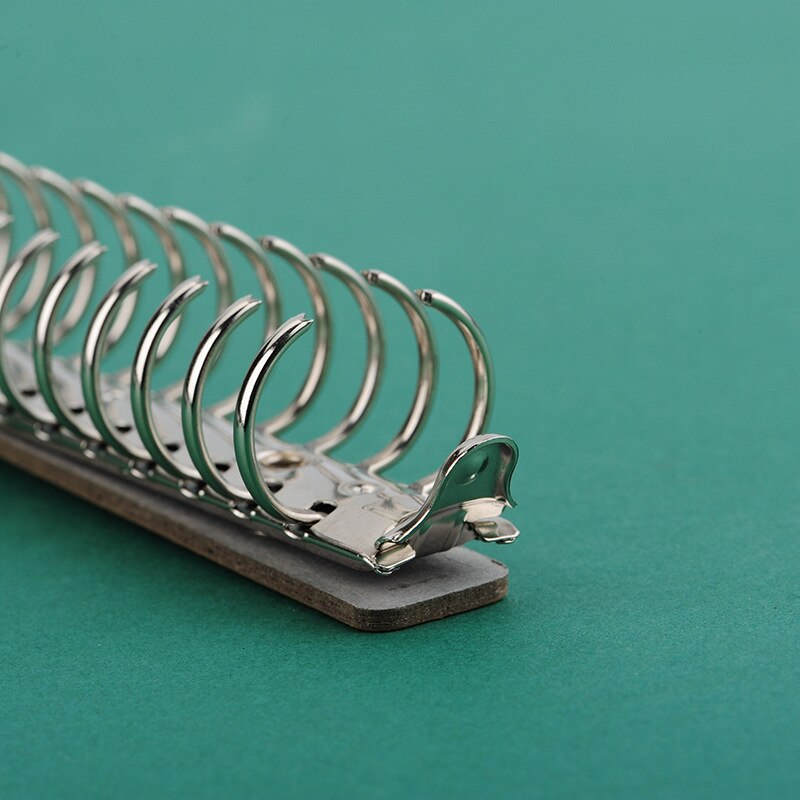 Anillo de bisagra para encuadernación de libros de hoja metálica suelta con agujeros de B5-26 círculo de calendario de escritorio para Carpeta de almacenamiento de papel de 120 páginas