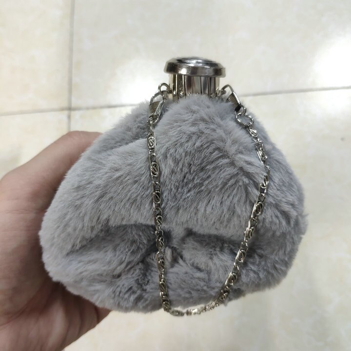 Boutique De FGG Rainbow Aluminum Women Mini Evening Clutch Purses and Handbags Ladies Cocktail Party Coin Purse: gray with fur