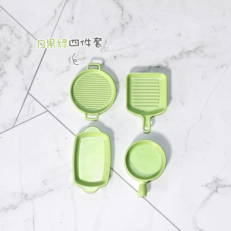 Nuovo 1:12 miniatura casa delle bambole mini Giapponese Piatto Piatto di Bistecca giocattolo modello della decorazione Macaron piatto piatto piatto di bistecca bambini collezione di articoli da Regalo: 4pezzi verde