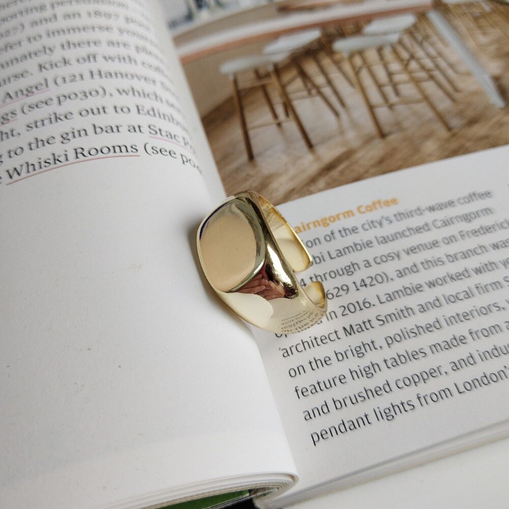 925 Sterling Silber Frauen Goldene Ring Einfache Wilden Glänzend Ring Für Beste Freund Schmuck Runde Oberfläche Name Ringe