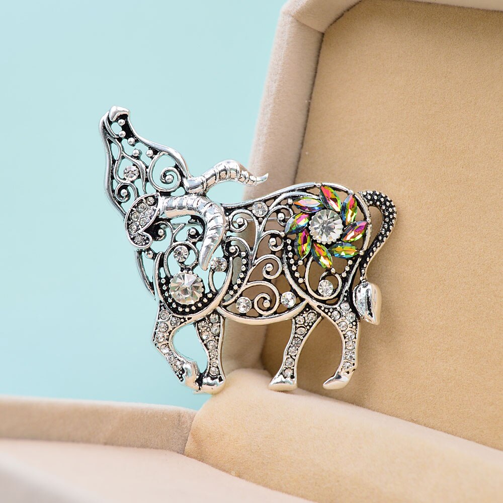 CINDY XIANG Rhinestone Chinese Zodiac Bull Year Brooch Cow Ox Pin Vintage Jewelry Good