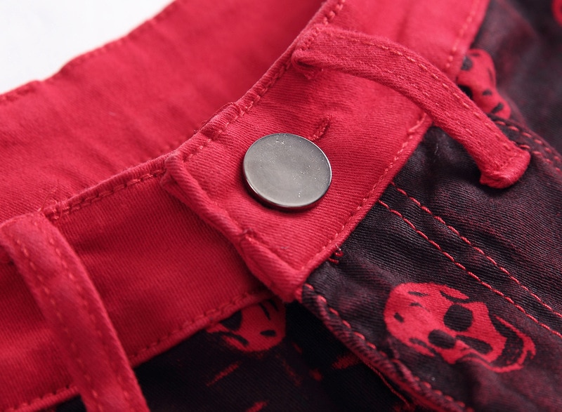Miesten pääkallokuvioiset punaiset denimfarkut plus kokoiset slim fit -kuvioiset joustohousut