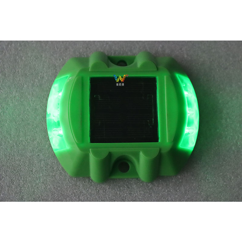 Flash Mode CE RoHS approved green plastic housing pavement road marker solar powered reflector