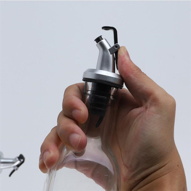 Olive Oil Sprayer Vinegar Bottles Can ABS Lock Plug Seal Leak-proof Food Grade Plastic Nozzle Sprayer Liquor Dispenser