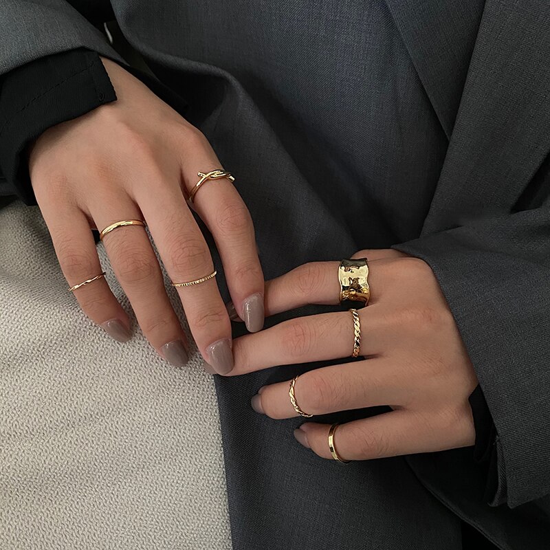 8 Stks/sets Fijnere Ringen Set Voor Vrouwen Metal Hollow Ronde Opening Vrouwen Gesp Joint Staart Vinger Ring Voor Meisje Party huwelijksgeschenken