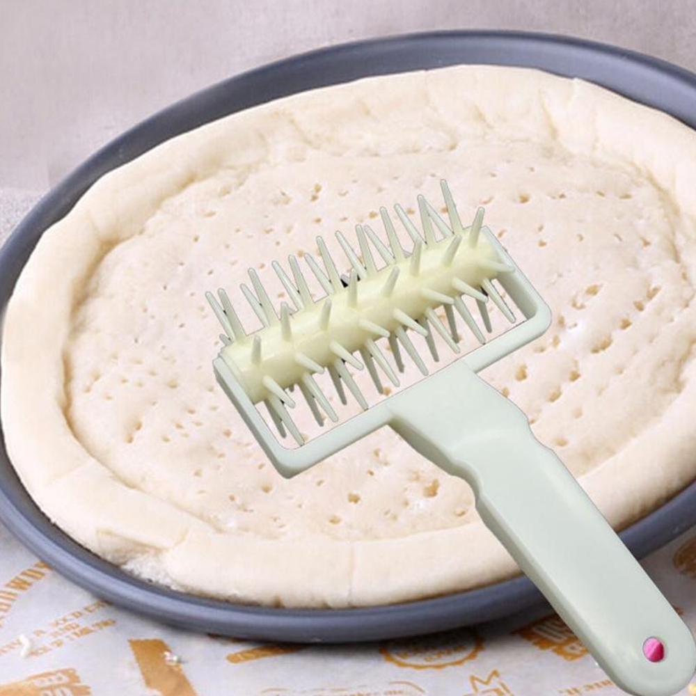 Plastic Wheel Roller Pin Pizza Hole Needle Pie Biscuit Device Crust Roller Punching Cutter Hole-Piecing V2Z8