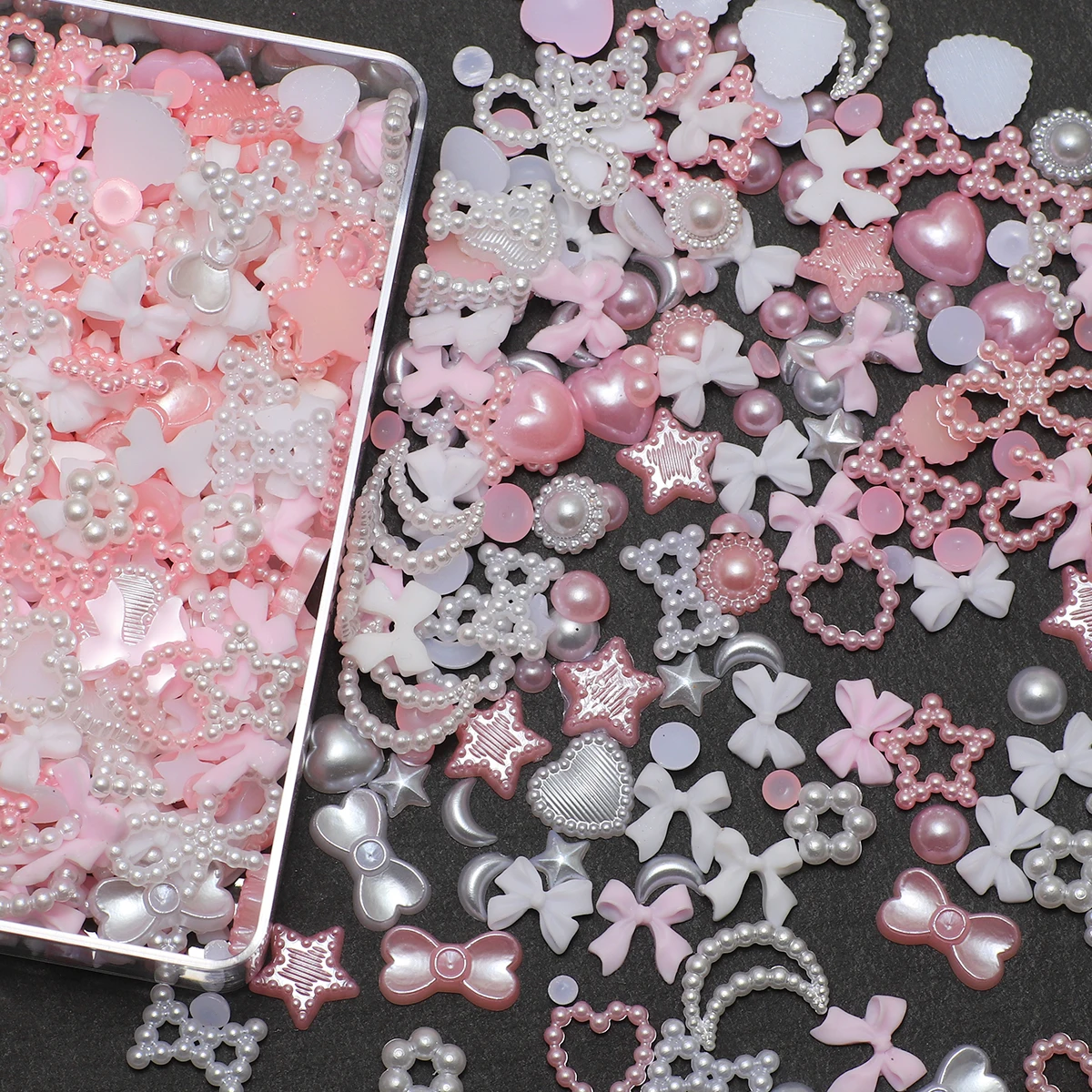 1 doos nagelaccessoires 3D nagelbedel hars liefde boog pentagram nagelaccessoires gemengd roze witte hars holle parel voor manicure: Beige