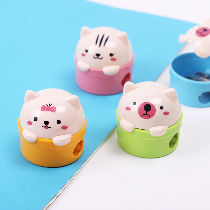 1PC/lot Kawaii Plastic Cartoon Cat and Bear Pencil Sharpener for Student School Material Stationery Novelty Prize