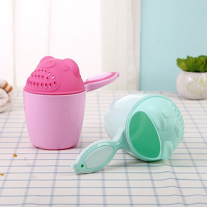 Bonitos gorros de baño de dibujos para bebé, taza de champú para niños, cucharas de baño para Baby Shower, taza de pelo para lavado de niños, herramienta de baño para niños