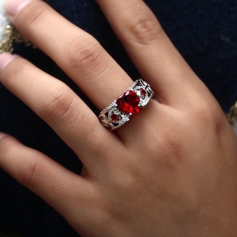 Klassische Frauen Rot Herz Zirkon Ring Prinzessin Ring Hochzeit Engagement Zubehör Schmuck Für Weibliche Freund Beste