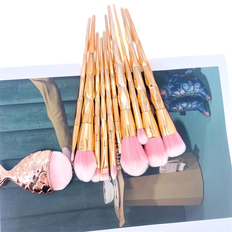 11pcs Diamond Fish Makeup Brush Set Foundation Blending Power Eyeshadow Contour Concealer Blush Cosmetic Beauty Make Up