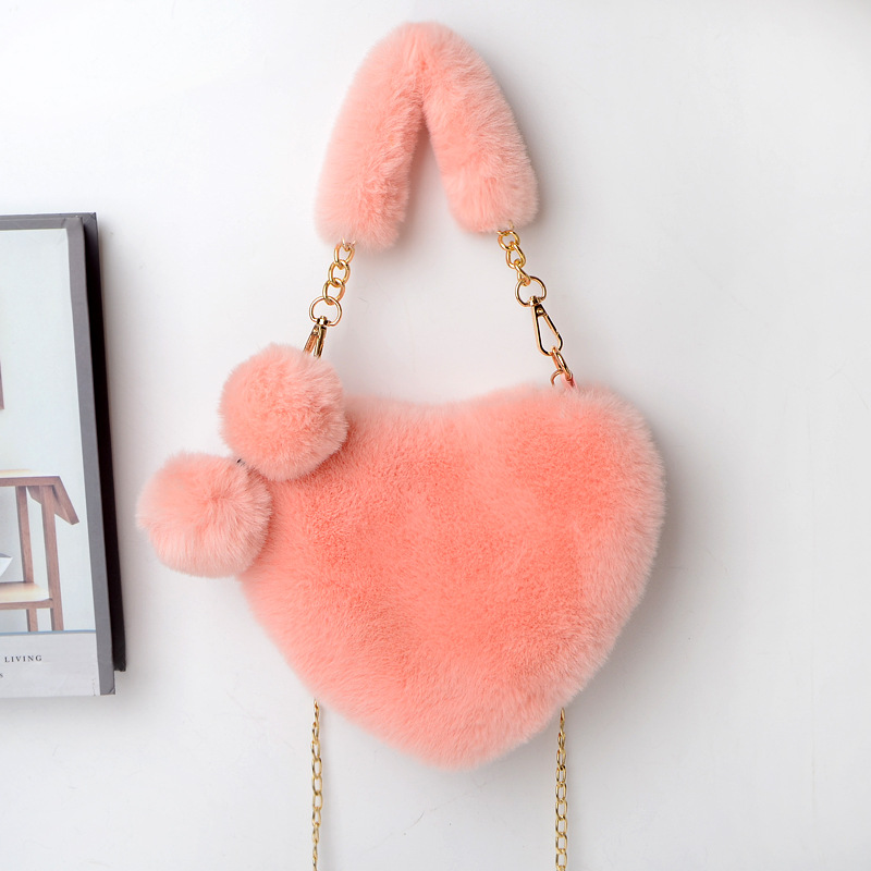 Faux Fur Women Handbags Heart Shaped Shoulder Bag Female Clutch Purse Chain Messenger Bag Plush Shoulder Crossbody Bag: Korean Pink