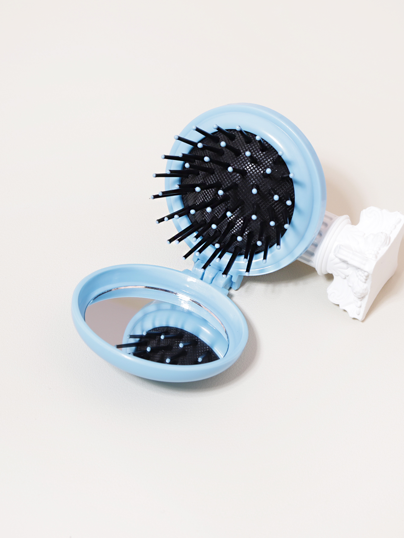 Peine de tamaño pequeño con espejo plegable, herramienta de estilismo para masaje portátil de viaje, cepillo de pelo para mujer, 1 Uds.: Azul