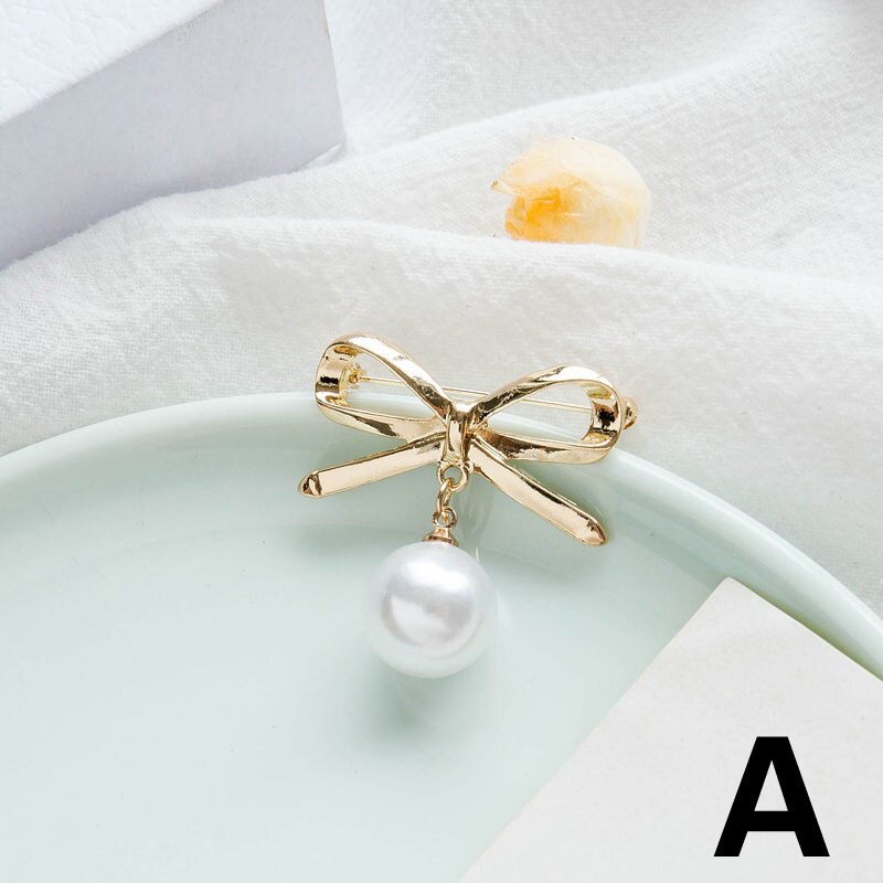 Simple Bow Brooches for Women Bowknot Brooch Pin Pearl Pendant Safety Lapel Pins Brooch Wedding Jewelry Accessories: A