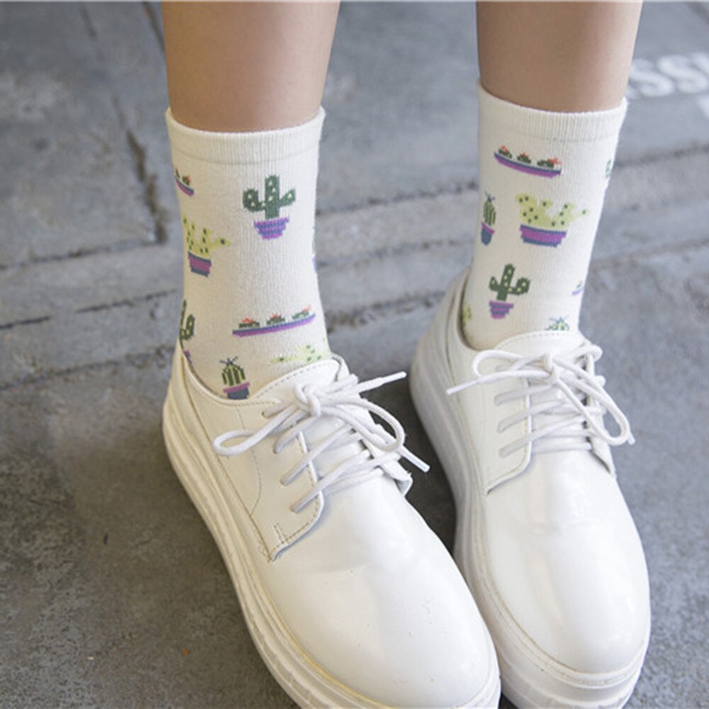Daglige afslappede bløde sokker kvinder tegneserie plante kaktus mønster sokker piger komfortable søde sokker varme korte kvinders sokker