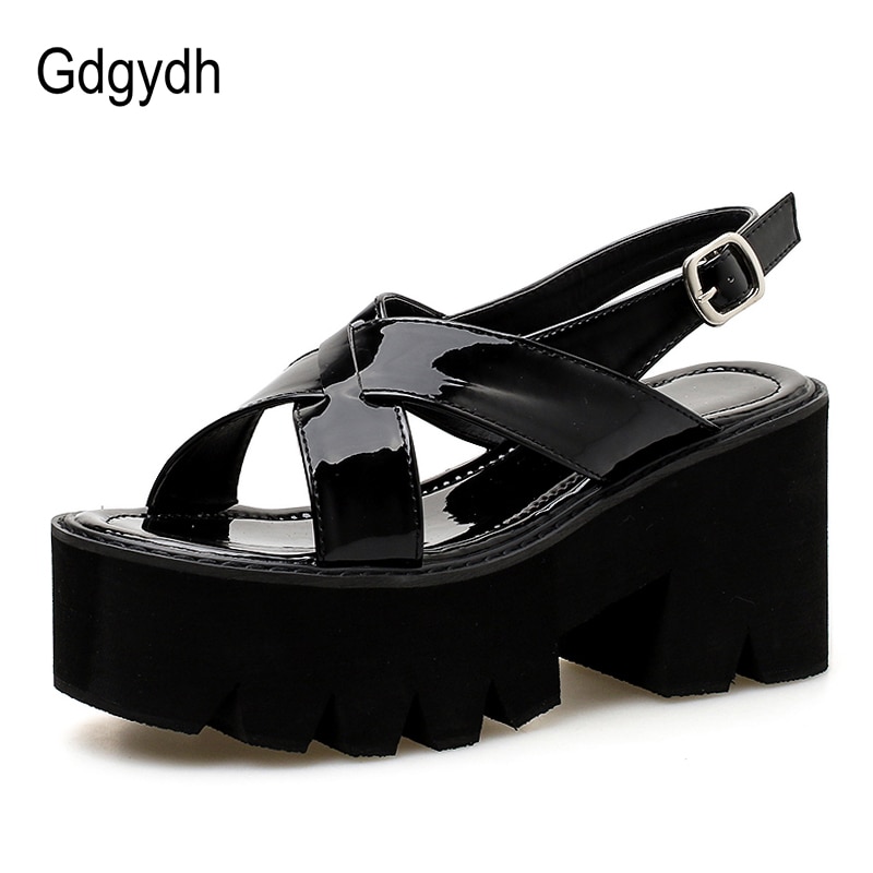 Gdgydh Lakleder Vrouwen Platform Sandalen Blok Hak Zwarte Zomer Schoenen Gothic Punk Schoenen Vrouw Terug Riem