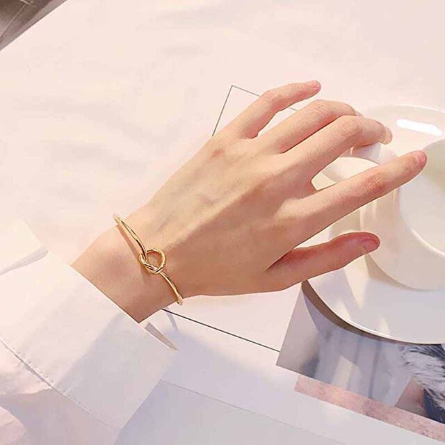 Bridesmaid team bride to be Hair Clip Hairpin Wristband Bracelet wedding bridal shower Bachelorette hen Party decoration: gold