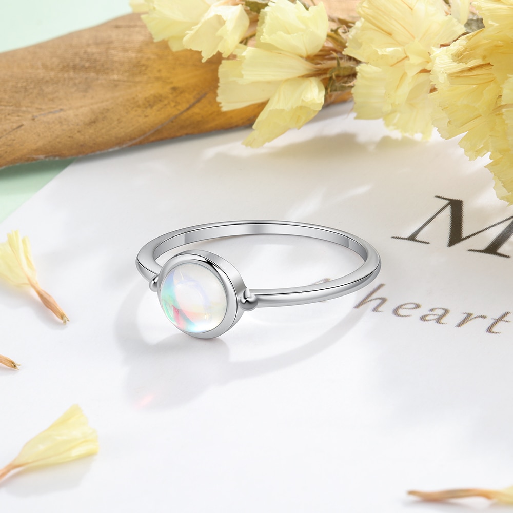 925 Sterling Zilveren Ronde Maansteen Ring Minimalistische Dunne Vrouwen Engagement Ring Wedding Band Zilver 925 Sieraden (Lam Hub Fong)