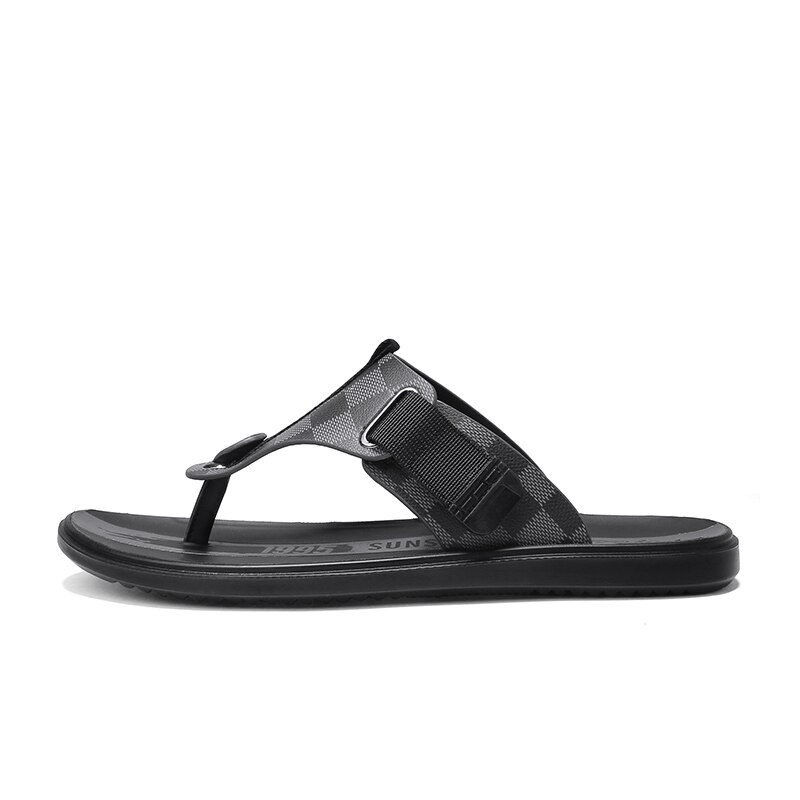 Märke flip flops tofflor herr strand svart läder herr sandaler rutschkanor sommar herr skor hem pantoufle homme cuir: Svart / 42