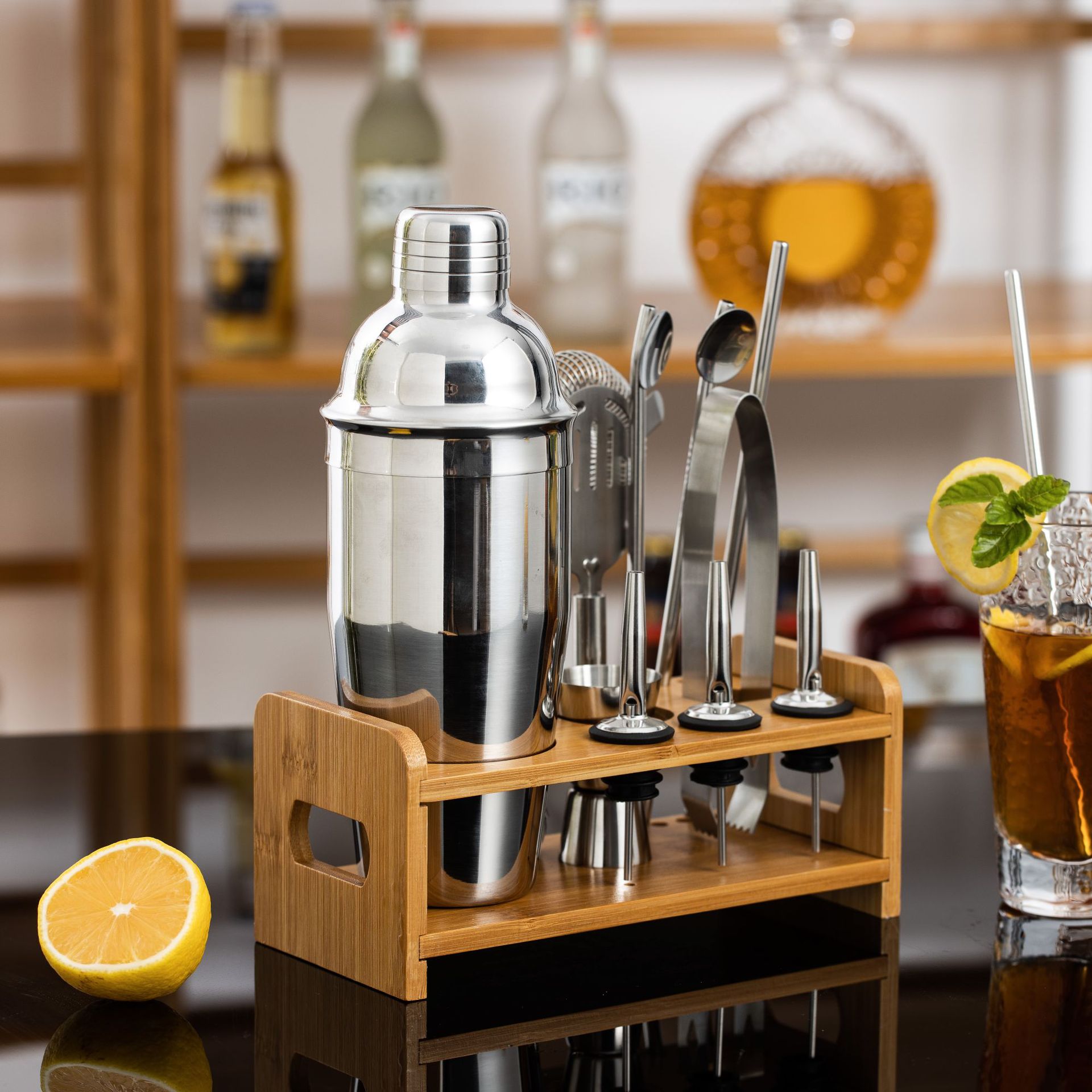 13 Pcs Cocktail Shakers Shakers Mixers Bar Tools Wine Sets Wine Corks Jigger Spoon with Stand Recipes: 750ML