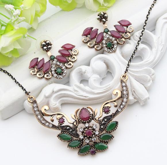 Nuovo Stile Turco ala impostato di Gioielli per Le Donne retrò Oro Orecchini Della Collana Del Fiore Della Resina di colore Regolabile India Etnica bijoux: FA1629DC002red