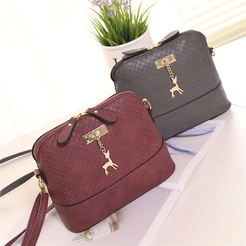 ! charm women Messenger Bags Mini Bag With Deer Toy Shell Shape Bag Women Shoulder Bags