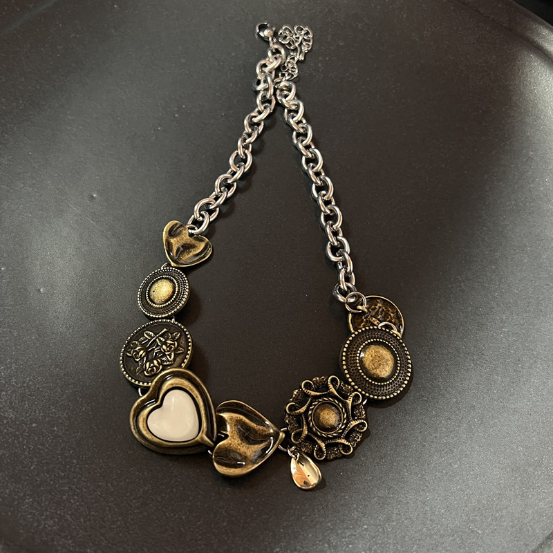 Vintage lederen bruine stenen hanger ketting stapelen choker temperament sleutelbeen ketting voor vrouwen meisje herfst winter ketting: Licht Geel Goud Kleur