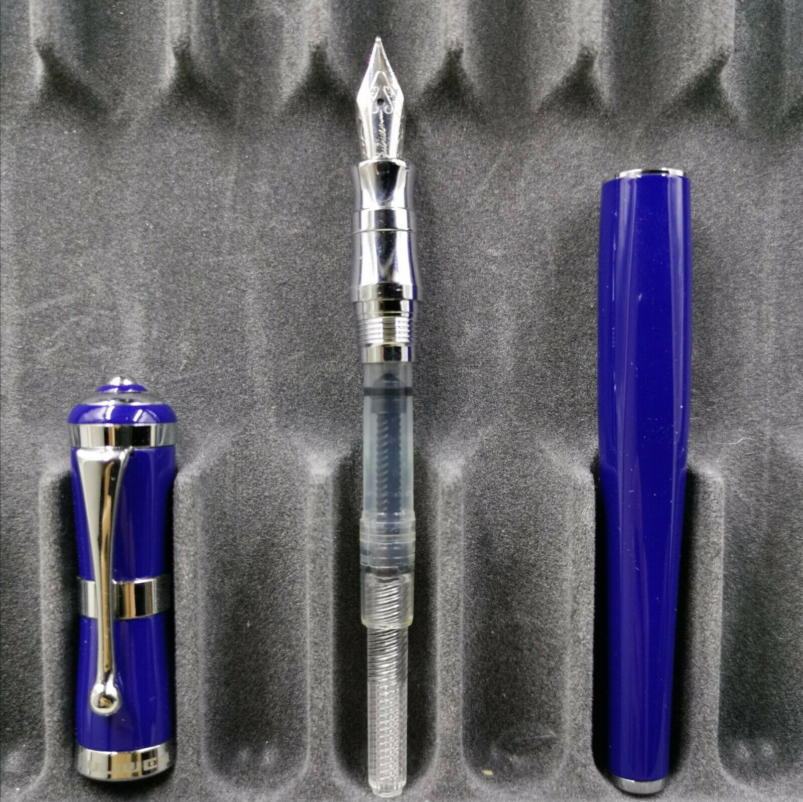 Fuliwen 2051 Vulpen Blauw Metalen Inkt Pen Verse Fastion Stijl M Nib Converter Pen Briefpapier Kantoorbenodigdheden Schrijven