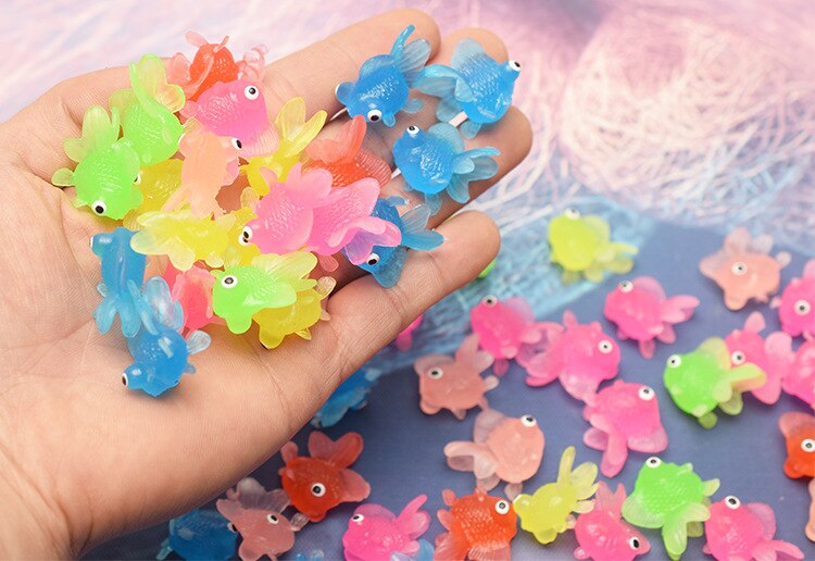 30Pcs/lot Mini Soft Rubber Gold Fish Baby Bath Toys Plastic Simulation Small Goldfish Water Toy Fun Kids Swimming Beach Toys