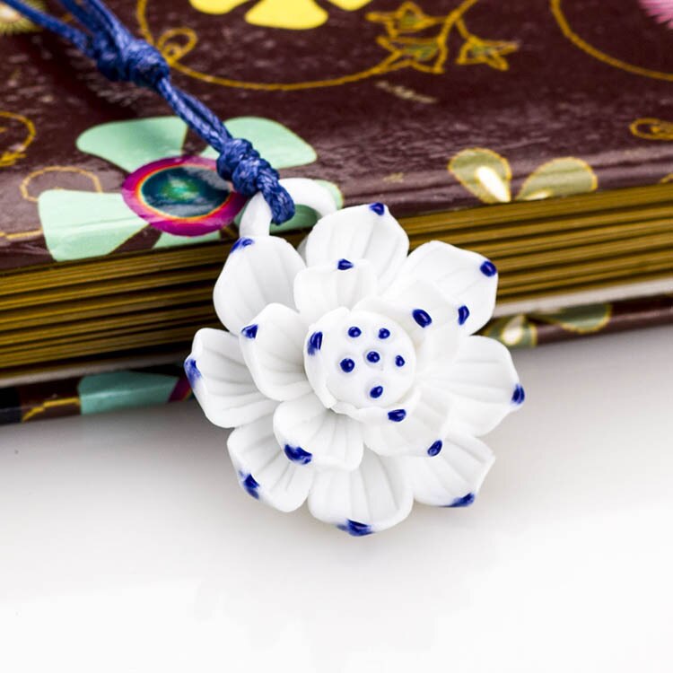 Vintage Stijl Blauw En Wit Keramische Handgemaakte Lotus Bloem Hanger Ketting Chinese Stijl Etnische Stijl Lange Ketting Vrouwen Lady: blue with lotus