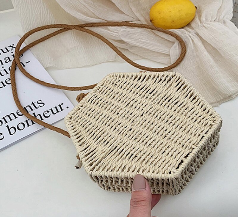Hexagone femmes sac à main été plage paille sac bohême rotin tissé rétro épaule bandoulière sacs à la main couleur unie Bali boîte: beige  Shoulder Bag